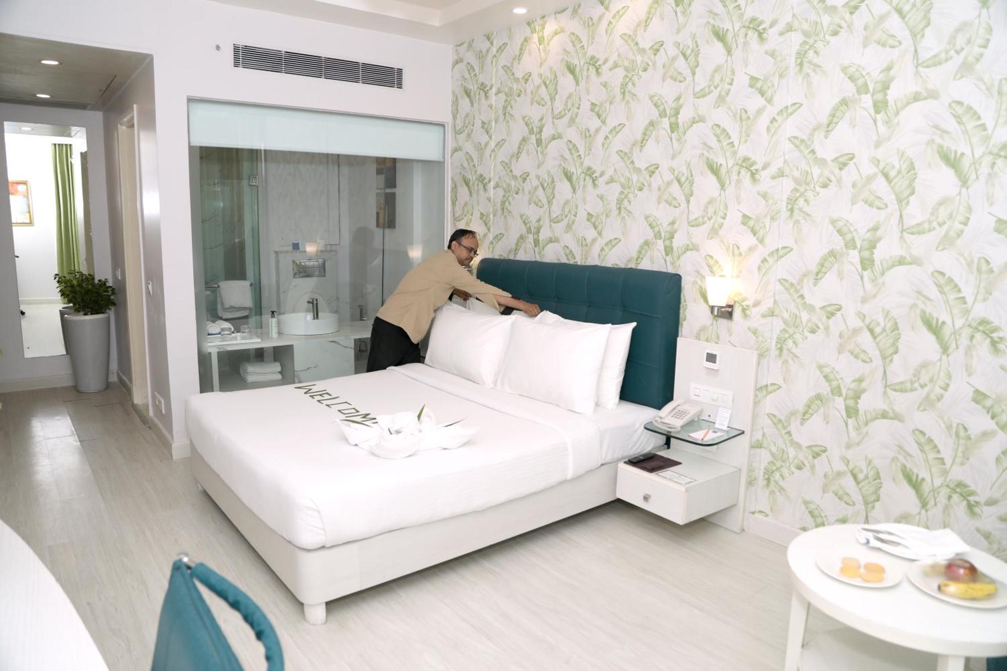 Sarovar Portico Naraina, Hotel New Delhi Extérieur photo