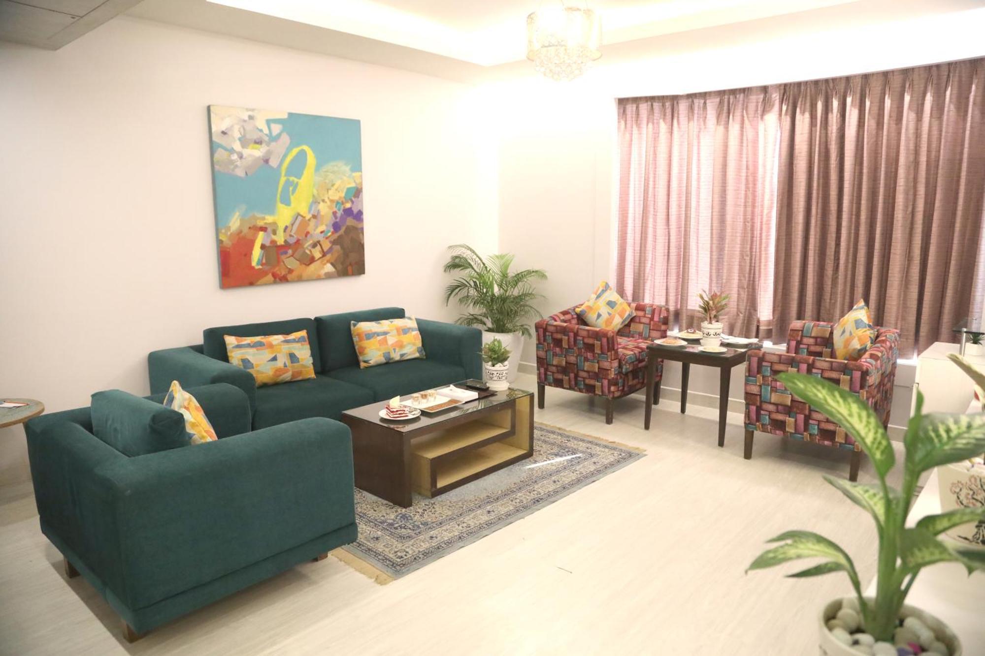 Sarovar Portico Naraina, Hotel New Delhi Extérieur photo