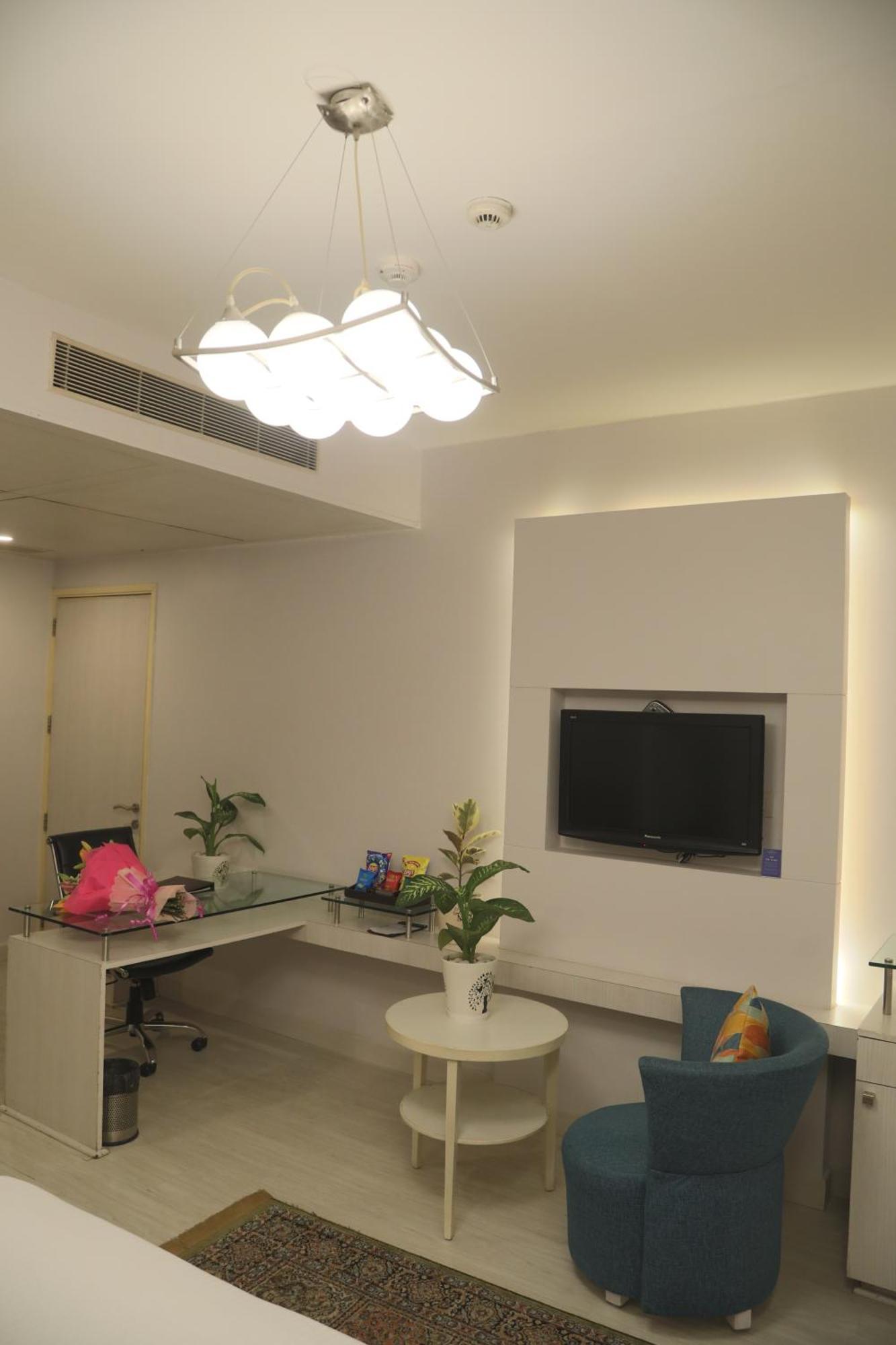 Sarovar Portico Naraina, Hotel New Delhi Extérieur photo
