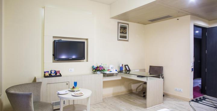 Sarovar Portico Naraina, Hotel New Delhi Extérieur photo